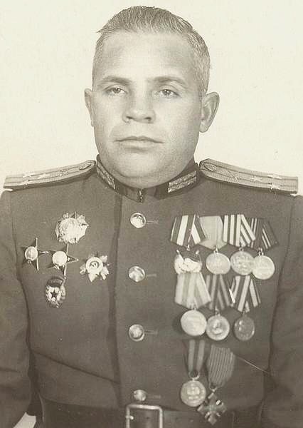 Кавалер ордена Александра Невского гвардии полковник Голина В.П.