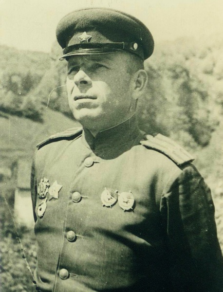 Кавалер ордена Александра Невского гвардии подполковник Андрющенко Т.Ф.