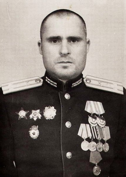 Кавалер ордена Александра Невского гвардии полковник Жеребцов И.Ф.