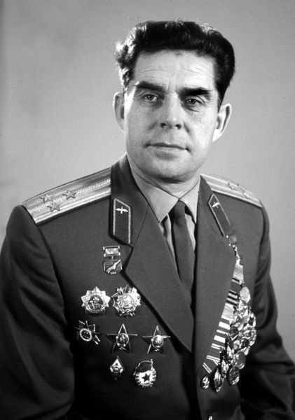 Кавалер ордена Александра Невского, дважды Герой Советского Союза Береговой Г.Т.