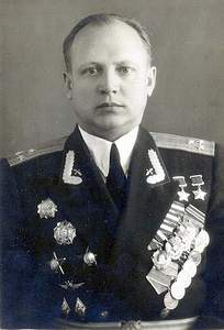 кавалер ордена Александра Невского, дважды Герой Советского Союза Кунгурцев Е.М.