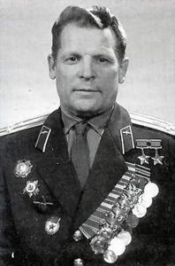кавалер ордена Александра Невского, дважды Герой Советского Союза Смирнов А.С.