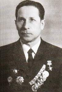 Герой Советского Союза, кавалер ордена Александра Невского полковник Маслов И.В.