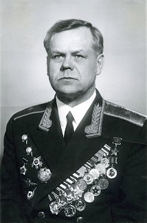 Герой Советского Союза генерал-майор авиации Максимов А.Е.