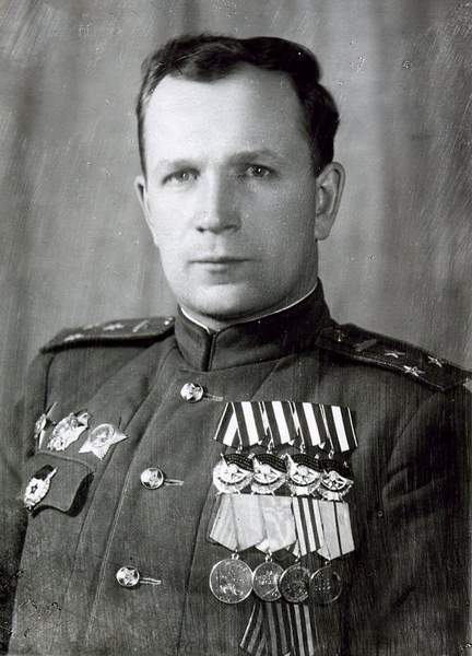 Кавалер ордена Александра Невского гвардии полковник Пискарев П.В.