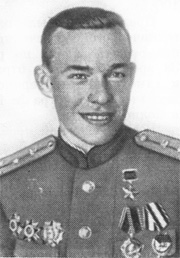 Герой Советского Союза, кавалер ордена Александра Невского Духов Алексей Михайлович